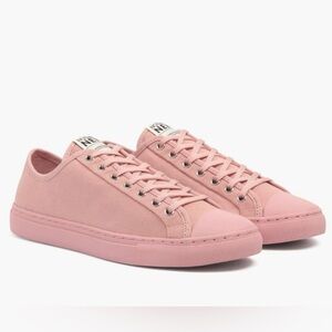 NOTHING NEW SNEAKERS NWT NIB/9/pink low tops